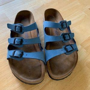 Ladies Birkenstock’s. Good used condition
